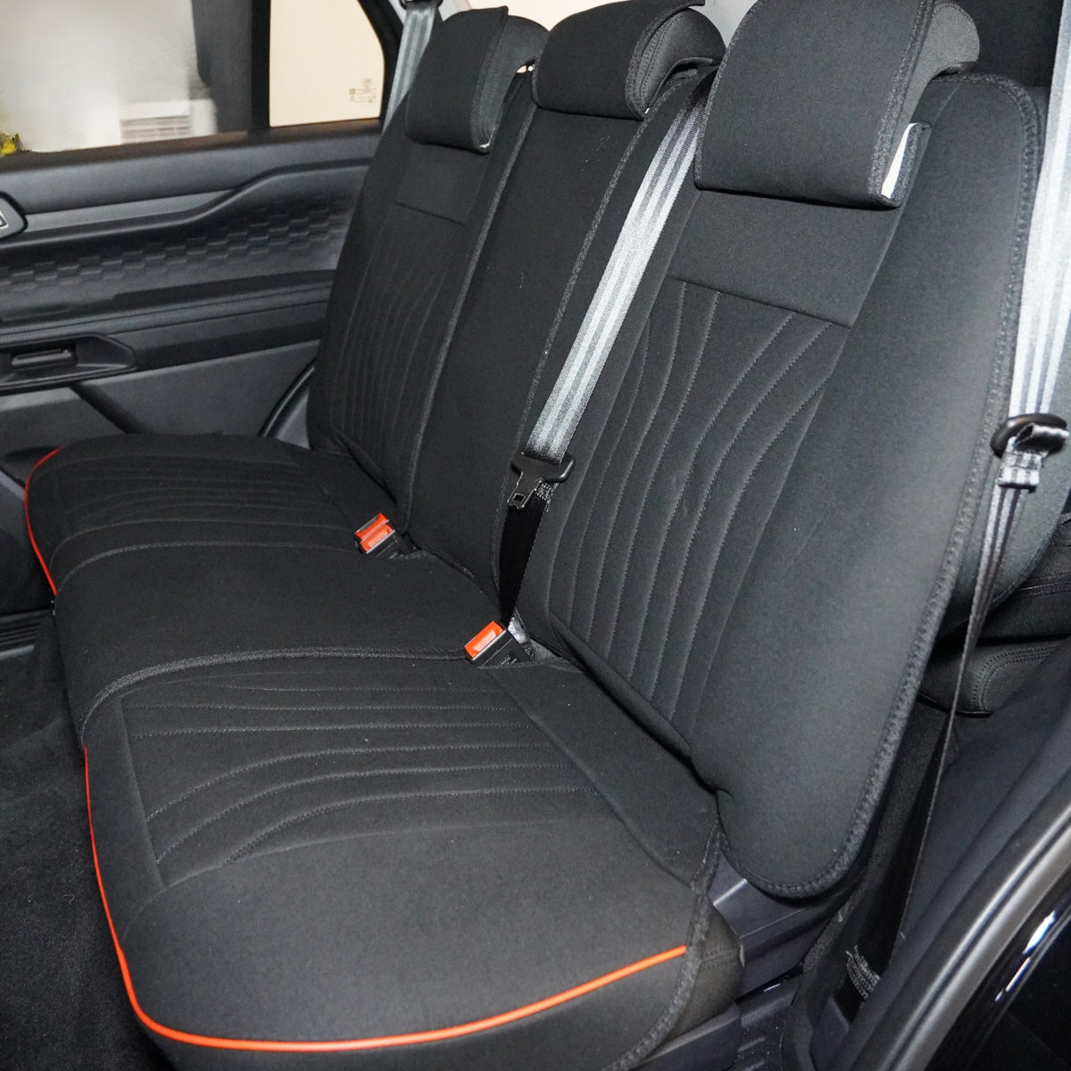 5-Seat Universal Car Seat Cover SC-P17 Black and Red – back
