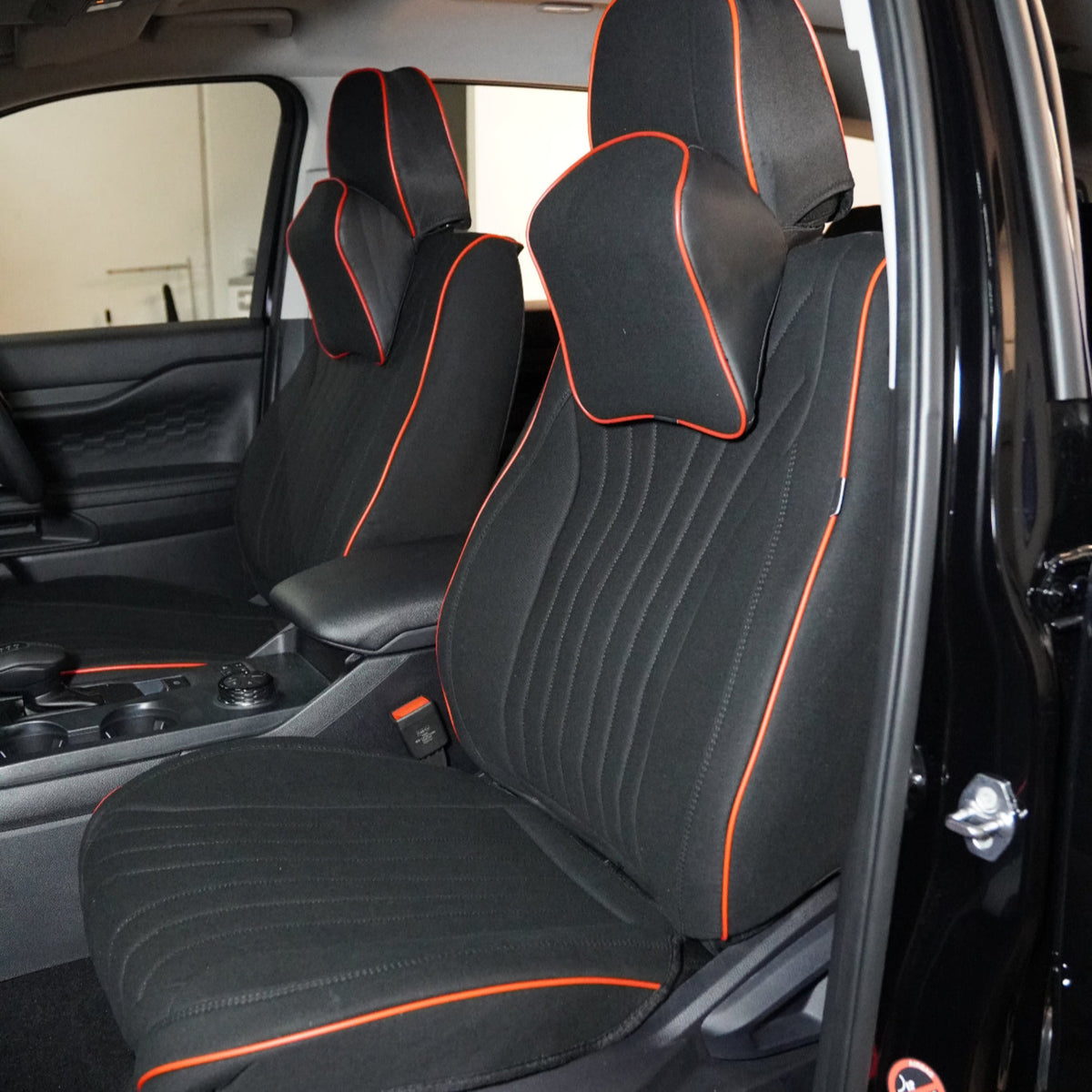 5-Seat Universal Car Seat Cover SC-P17 Black and Red – Stylish and Durable Fit for Most Cars